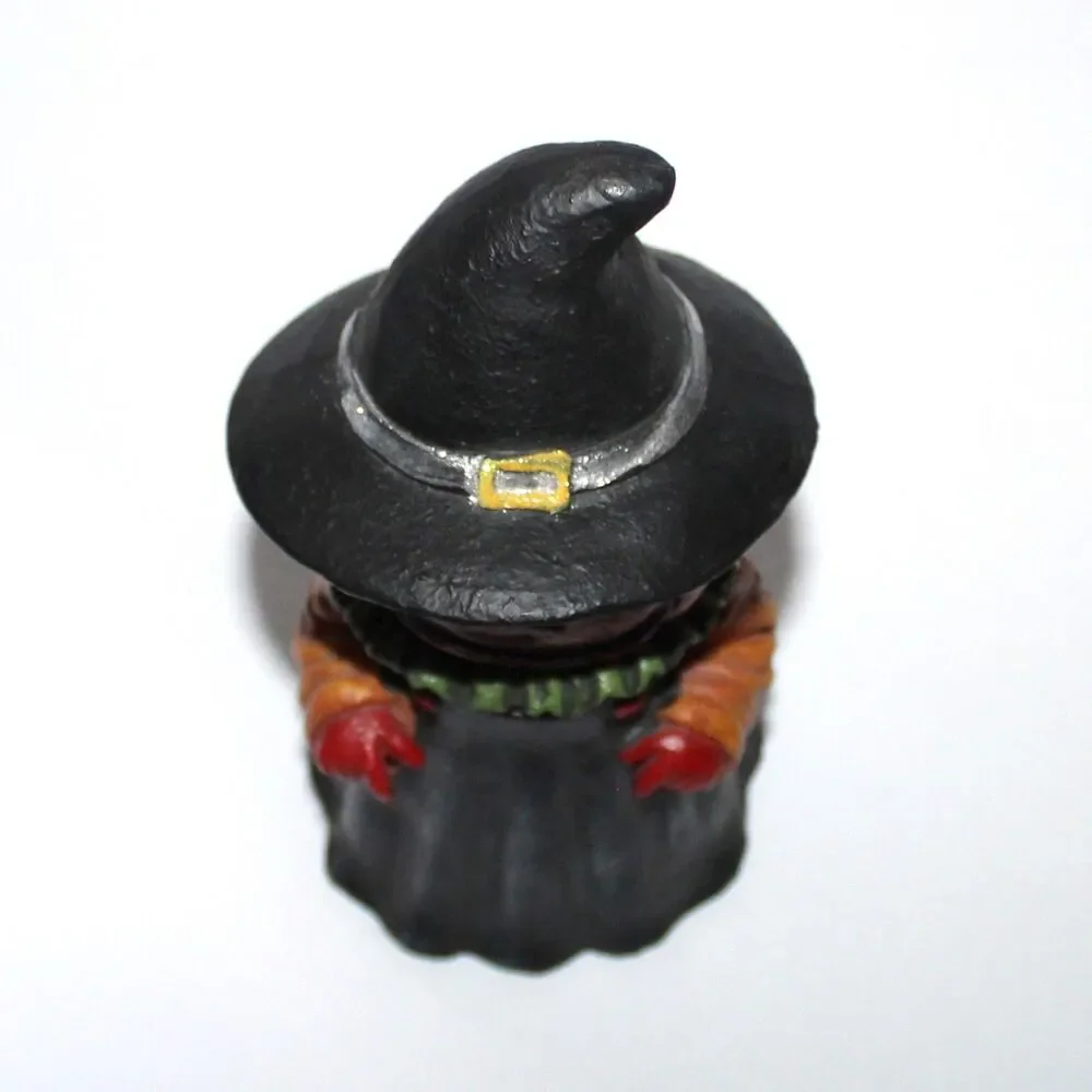 Halloween Figure Pumpkin man black dress witch hat creepy